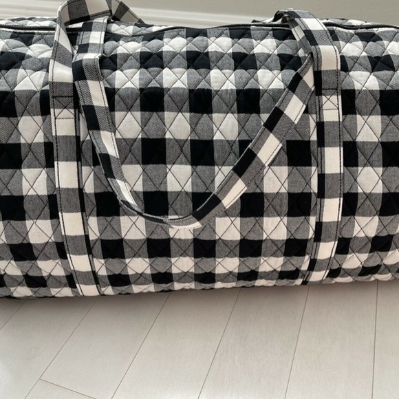 NWT vera bradley large duffel pearl buffalo check - Picture 6 of 9
